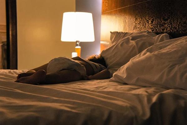 How a Bed Warmer Can Relieve Your Pain While You Sleep - Navienmate Canada